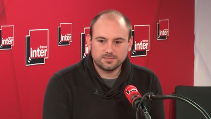 Entretien de Kevin Mention dans le studio de France Inter, au micro de Bruno Duvic.